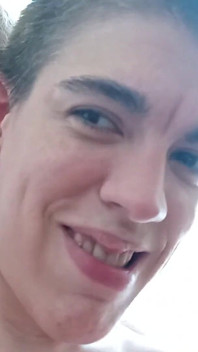 Prsa na balkóně
