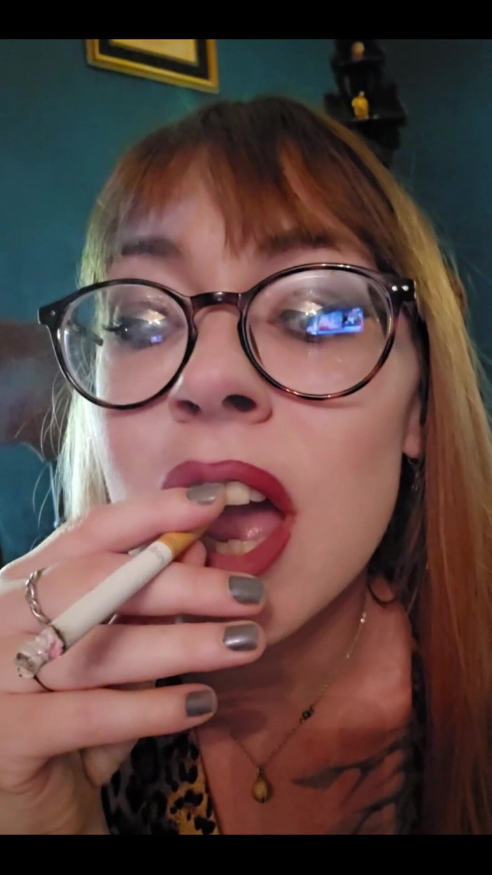MistressThrope: Ах магія горба день. Насолоджуйтесь цим фетиш-кліпом