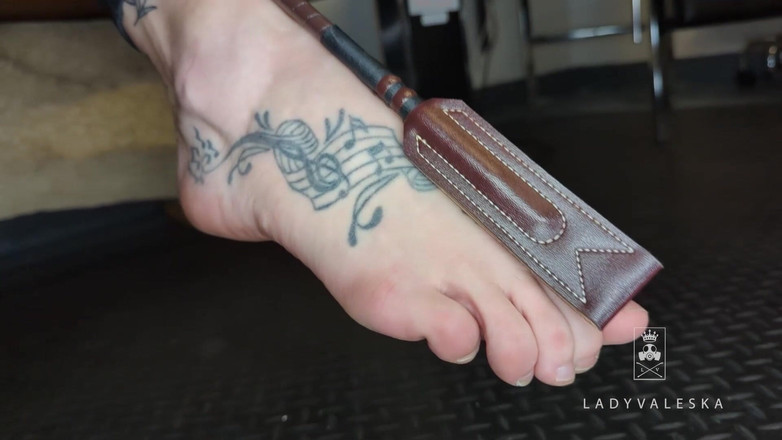 Lady Valeska: Being My Dirty Foot Slave POV