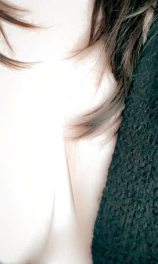 KiinkyGiirl: My Cleavage