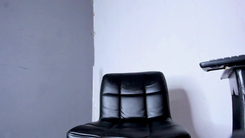 Aline Costa: Monströser Und Behaarter Weißer Hahn