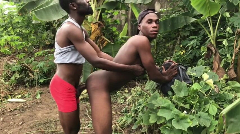 Sexydaddy: Làm tình ngoài trời trong trang trại