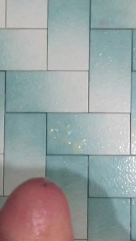 Türkisches Badezimmer, Dusche Und Große Ejakulation.