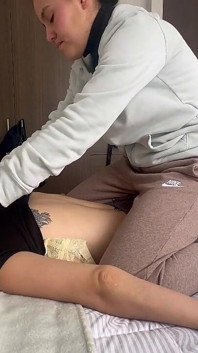 Smyslná masáž od mého fembota na tělo a chodidla