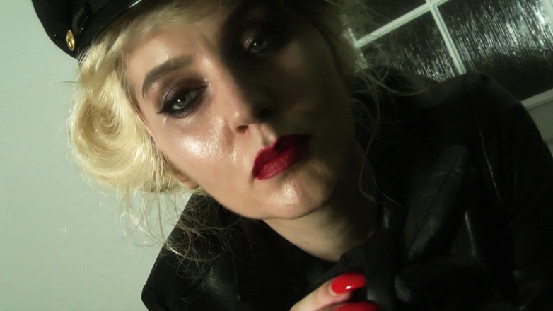 Goddess Celine: Pornstart Leather varchasv