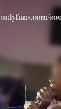 Koyduğum filmi izlerken sikini emiyor