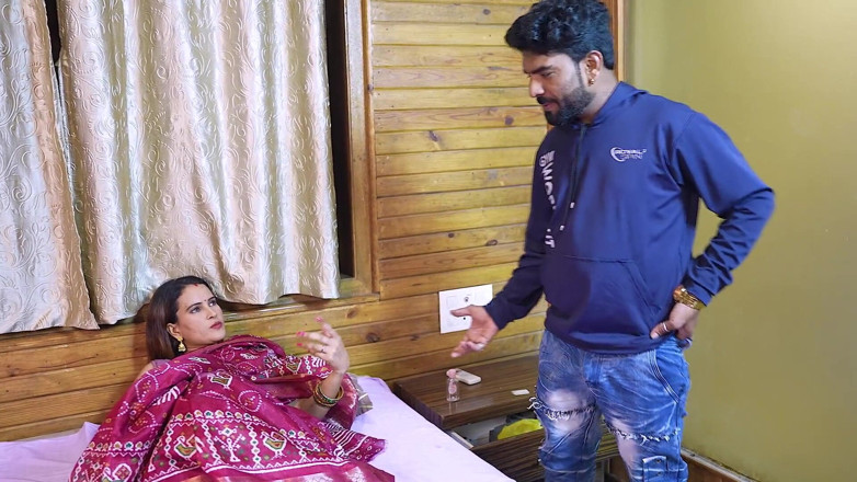 SEXPOSITION69: Desi Bhabhi Old Tight Pussy Hardcore Sex in Bedroom. Hindi...