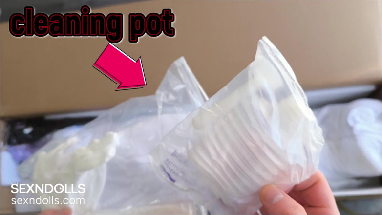 Sex 'n Dolls: Sex Doll Unboxing ASMR and Rubbing Tits