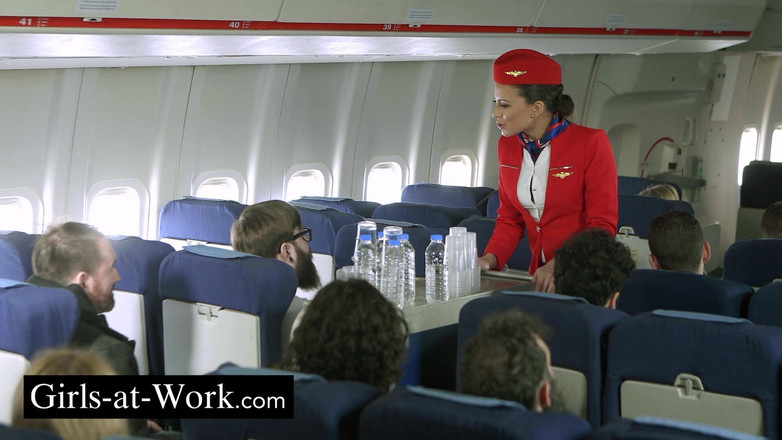 Girls At Work: कॉकपिट में फोरप्ले