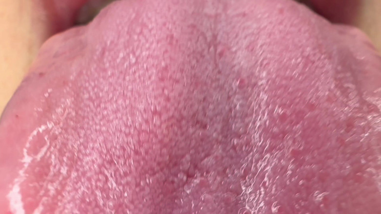 Asmr_mouth: Giantess pokazuje twój plac zabaw