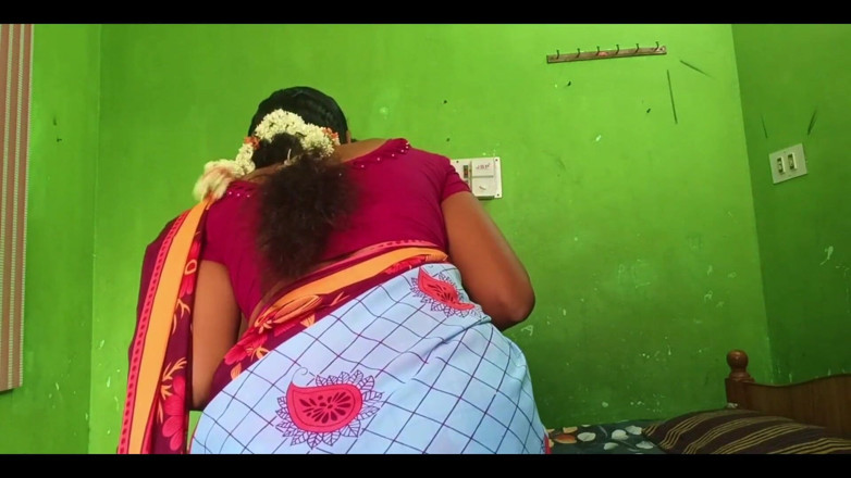 Ammukutty88: Ammu quita el romance en sari con un novio