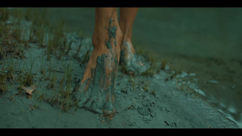 DaringKiara: Podívejte se na moje roztomilé opálené nohy