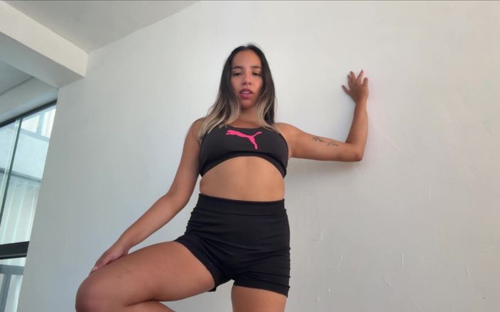 Goddess Alexa femdom: ジムラットとファブリック2筋肉崇拝上腕二頭筋腹筋フェムドム生意気女神に夢中