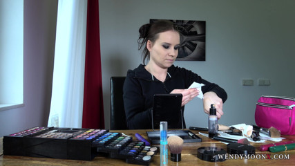 WWMAMM: Wendy Moon prepares the make for her performance