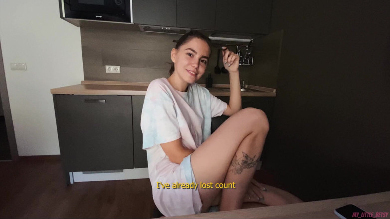 My Little Betsy: Truth or dare-spel met vriend eindigde met hete seks op...
