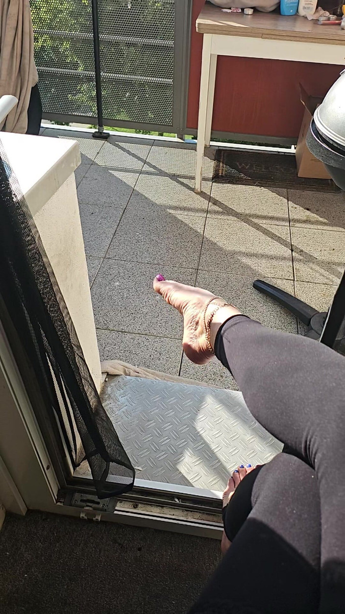 Chrissy Feet: Dělám mé sousedy nadrženými.