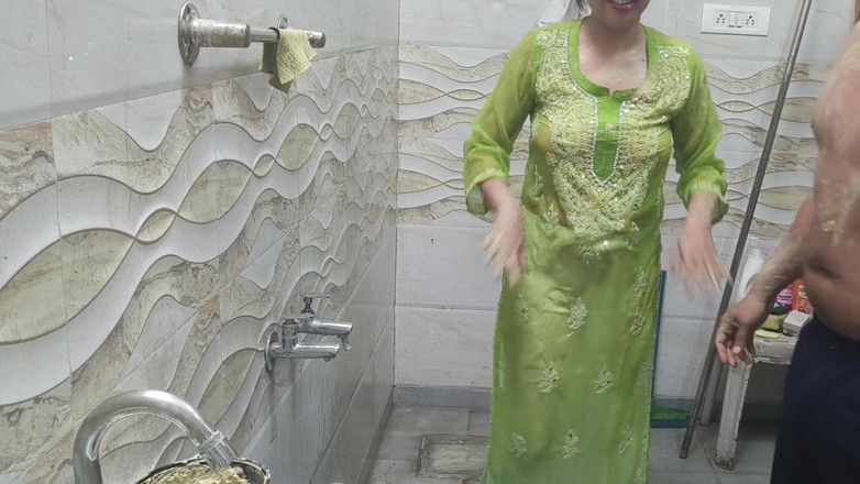 Hornycouple149: Hintli Sutela Bhai üvey kız kardeşini skandalı yaparken gördü ve hatta...