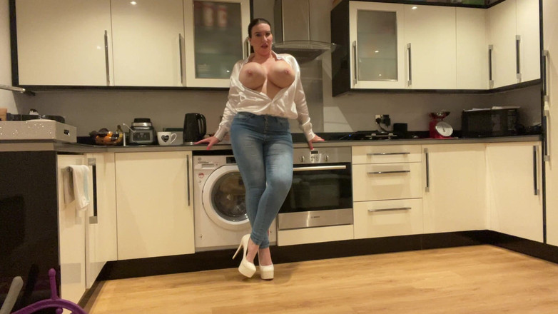 Sophie James: Jeans Day to Work velký zadek saténová sekretářka JOI