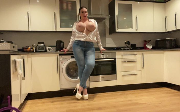 Sophie James: Джинси на день для роботи, велика дупа атласна секретарка, інструкція з дрочки