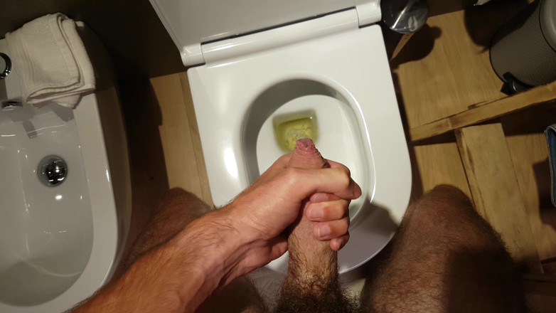eighteentwink: I'm a Virgin, Horny Af and Craving a Cocksucker to...
