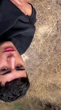 Agf sahada arkadaşımla eğleniyorum. Bizi yakalayacaklar mı?