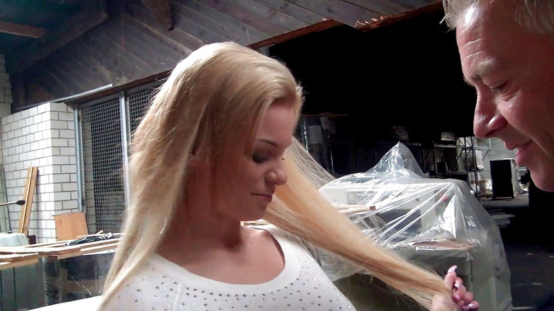 Erotic Planet X: Teenie Hunter - Dvd