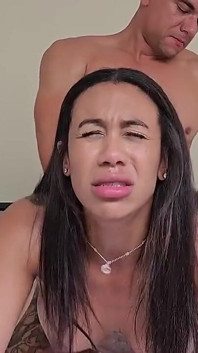 Nova estrela negra Mikey Star leva enorme facial