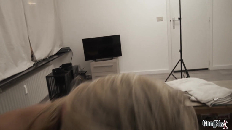 Cumbizz: Asiática nena sumisa anal