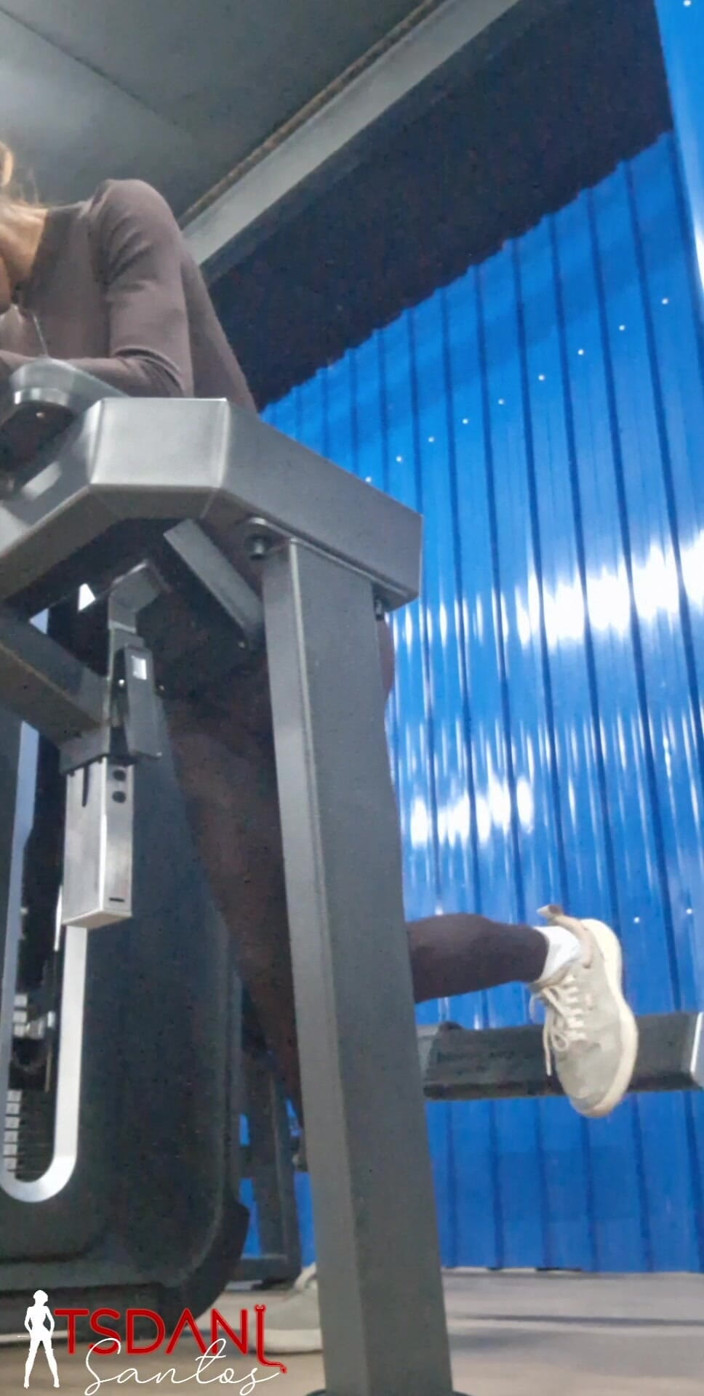 Tsdanisantos1: I Feel Very Sexy at the Gym