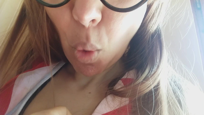 savannahamatoriale: Esta enfermera se comerá el semen entonces!!