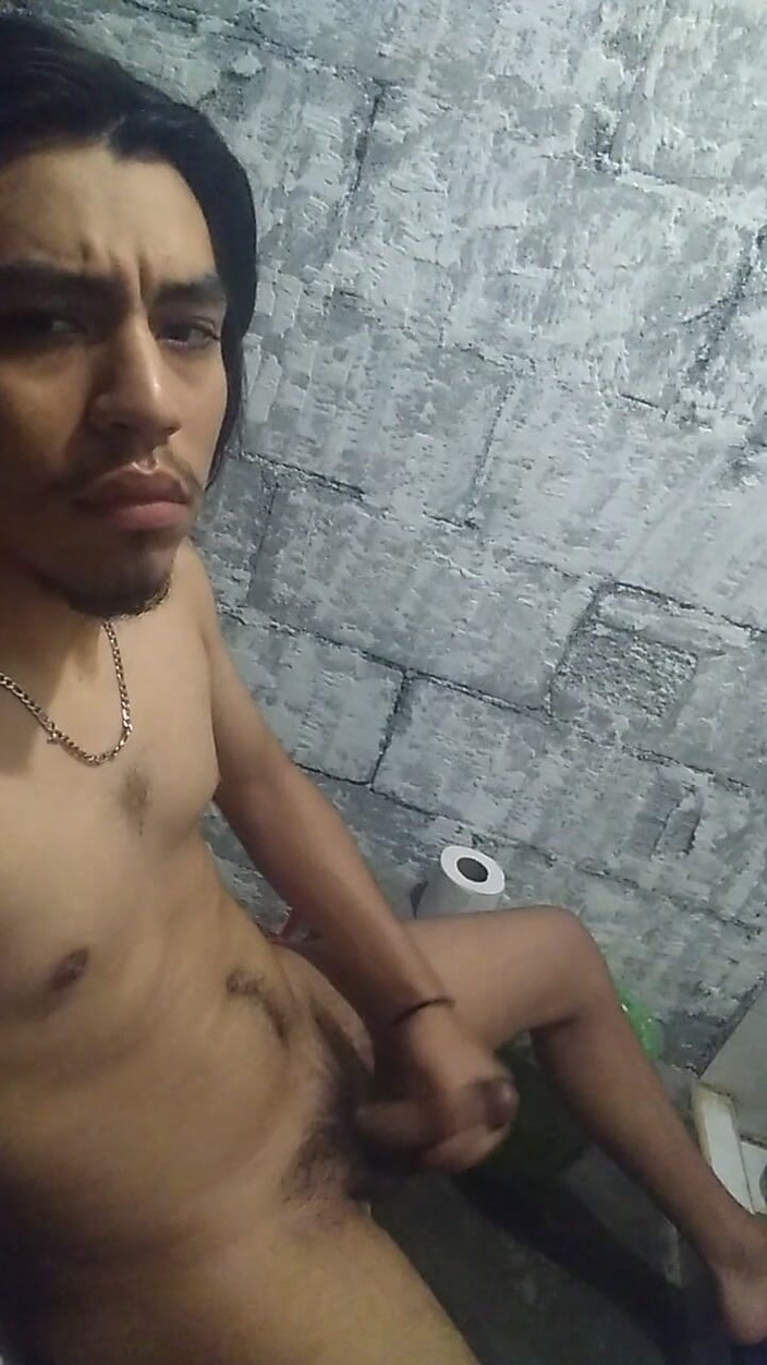 AlexAlejandro13: Мужчины голые в душе