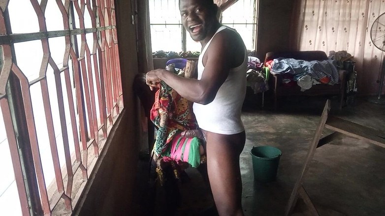 Moviesporn1: Je vais attendre de ma copine pour rentrer à la maison