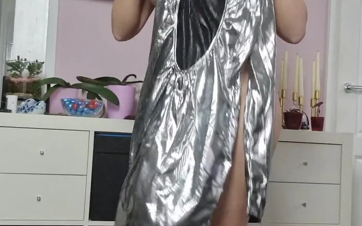 Anna Lynx: Trying on My Outfits
