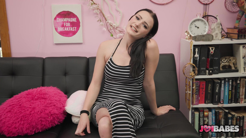 JOI Babes: Mercedes vuốt ve bộ ngực của cô ấy, banh âm hộ của...