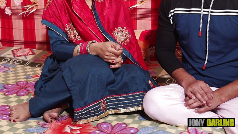 Jony Darling: Świeżo poślubieni mężowie Bhabhi 2-2, szwagier pluć na Bhabhi i zostawili...