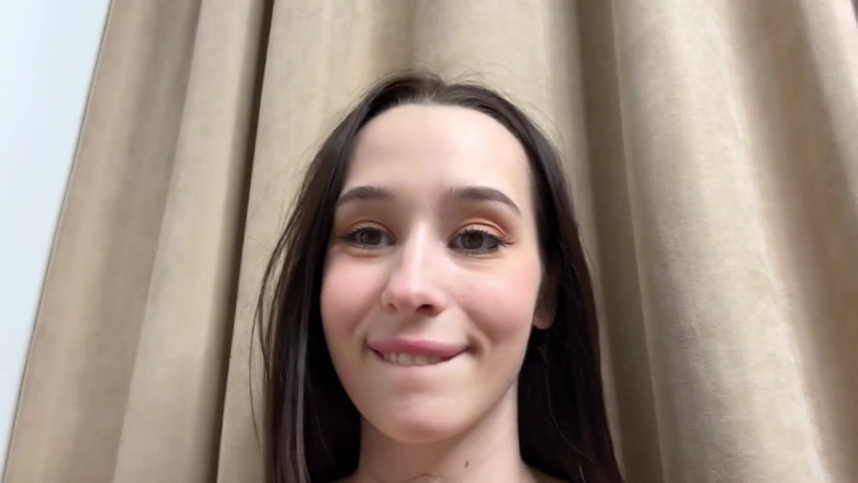 HannahKim: Saya Eadily menghisap batang dan mereka memancut mani pada Stoking...