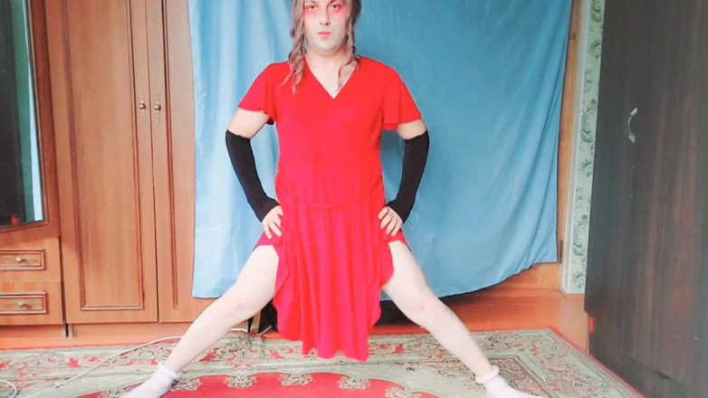 Kitty_Cross: 穿得印象深刻并脱衣服