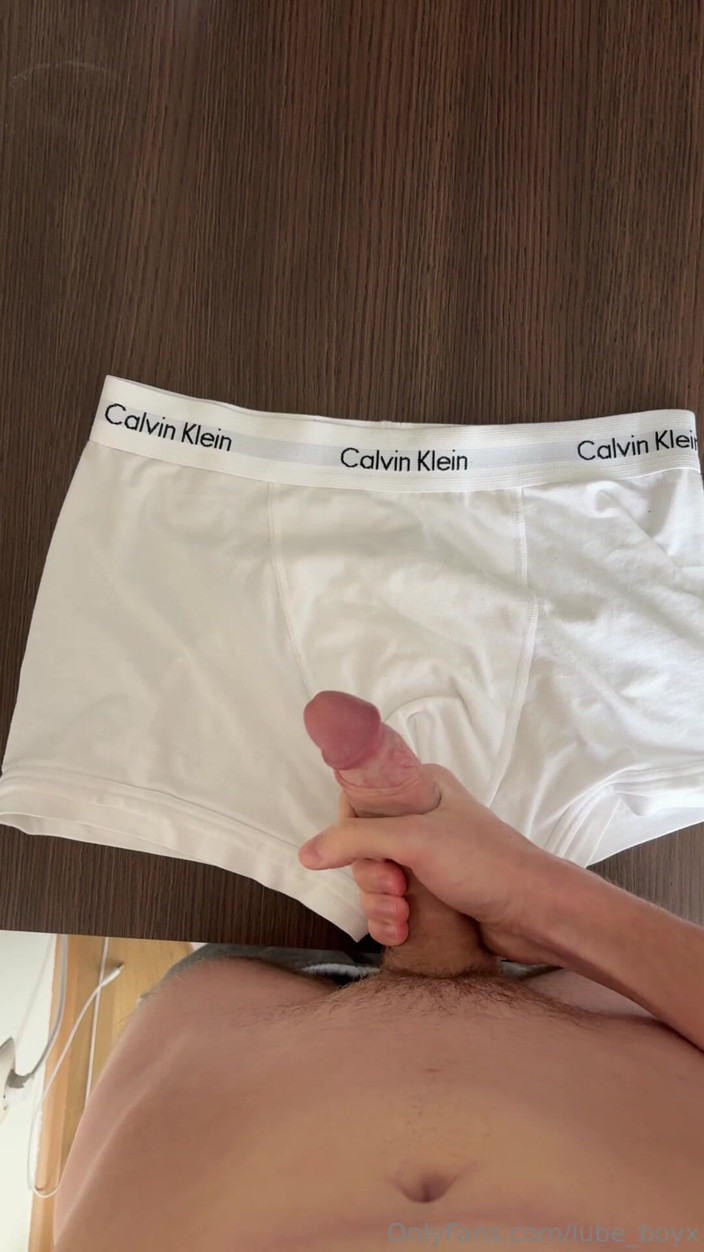 Lubeboyx: Pancutan mani segar pada boxers saya Calvin Klein