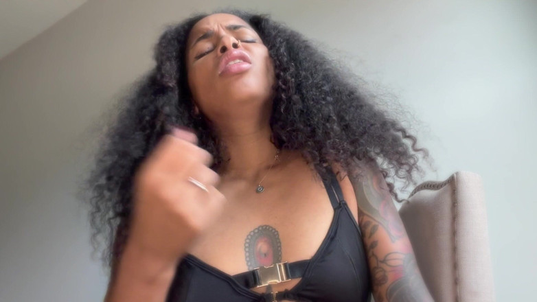Mya Mula Goddess: Bef het teef poesje aanbidden CEI Joi