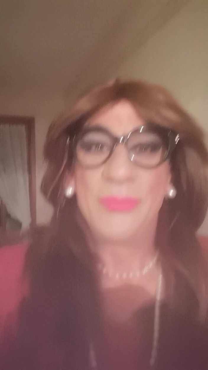 Yusti: Crossdresser Effeminate