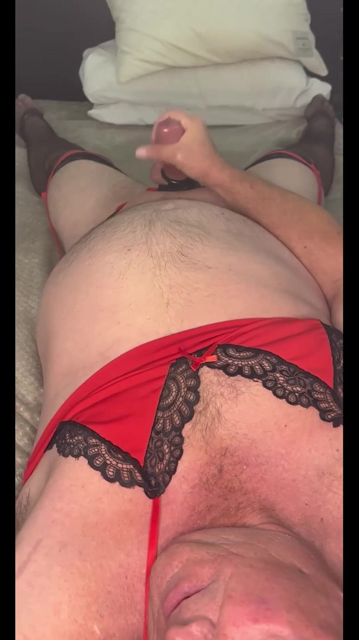 GottaLuvBB: अधोवस्त्र में कुछ खेल