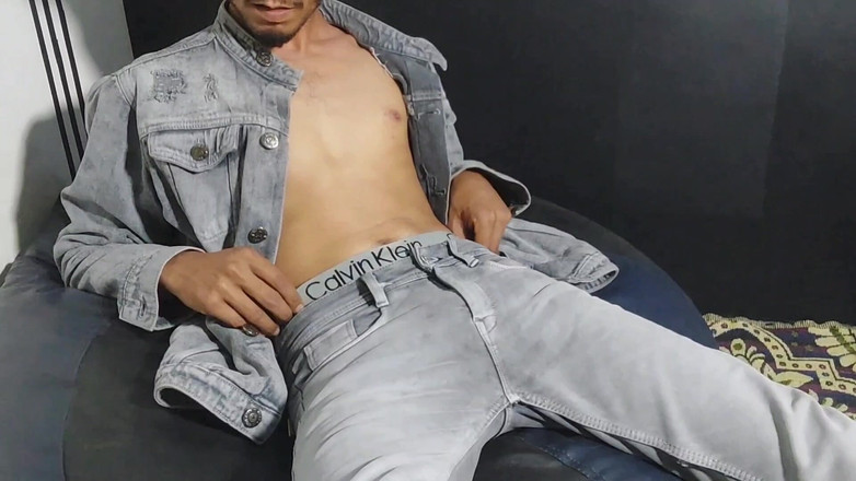 Secret_x_boy: Garoto mais quente indiano com pau grande