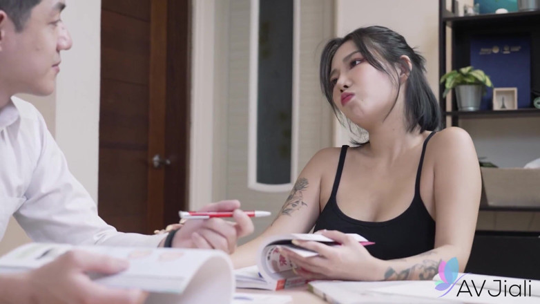 AV Jiali: Stacy Is a Horny Collegegirl Who Stops Time to Fuck...