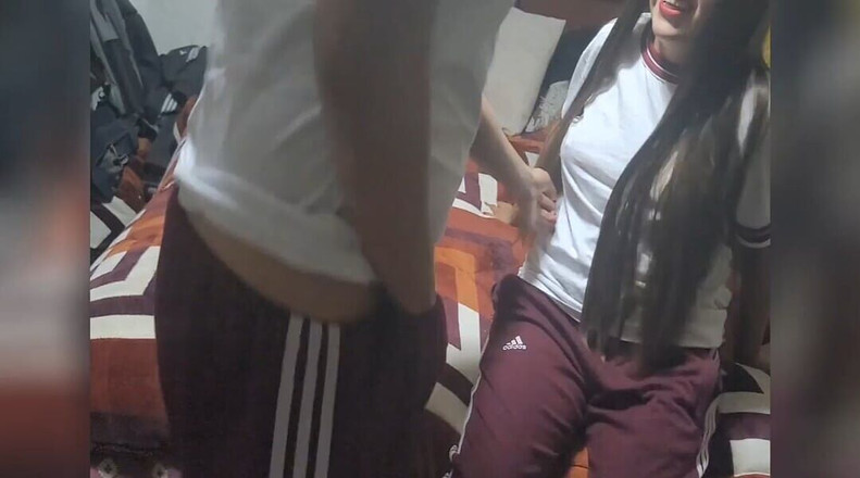 Astrid Cute: Студентка трахалася!, я трахав дупу свого однокласника! Ми пішли після уроків інституту трахатися!