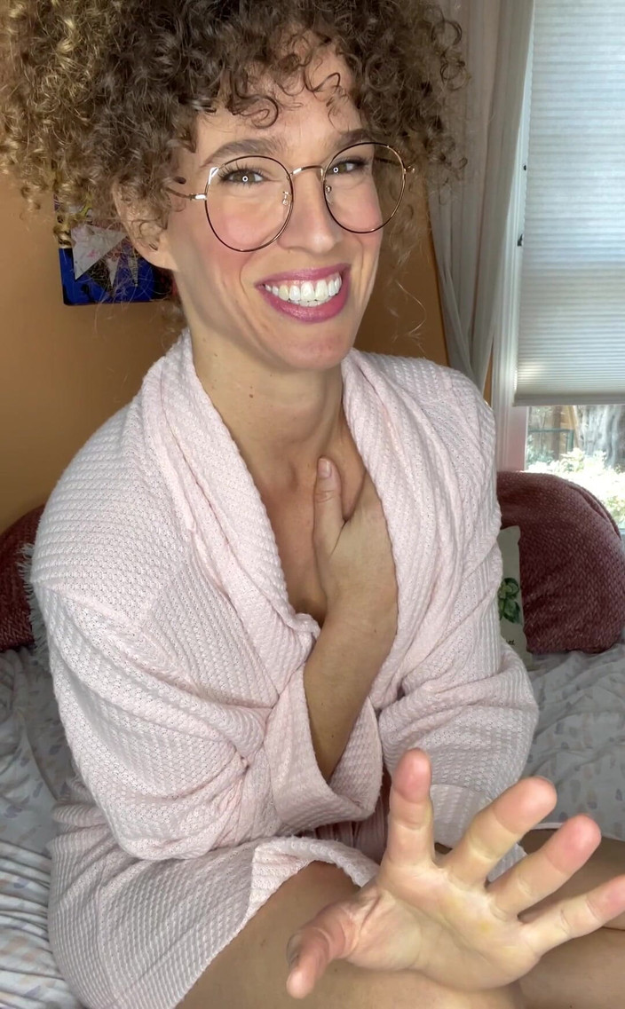 VibeWithMommy: Asshole Fetish Breed Stepmommy JOI! I Explain Exactly How I...