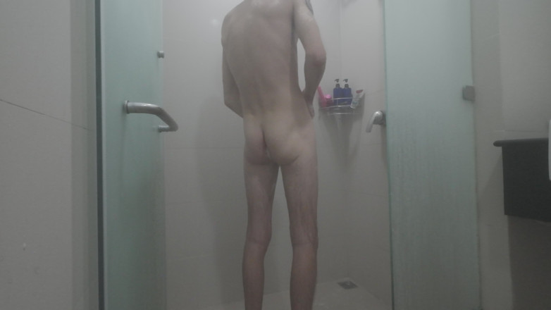 Big dick dadddy: Codzienny prysznic
