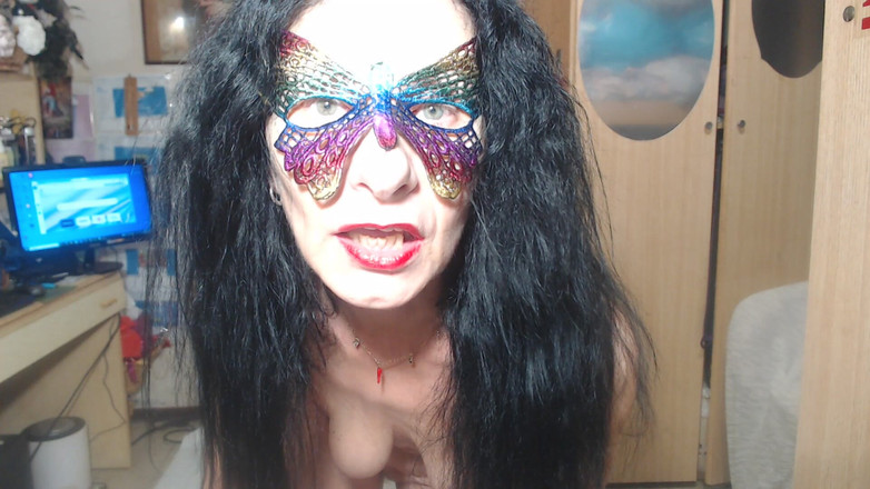 WEBREGINETTA2023: Kisset sögs direkt ur strumpbyxor