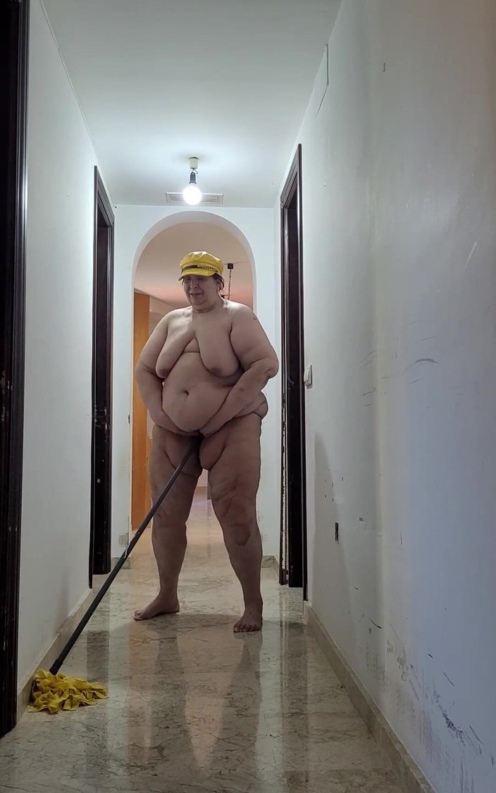CoolMarina: Coolmarina. I Piss for You