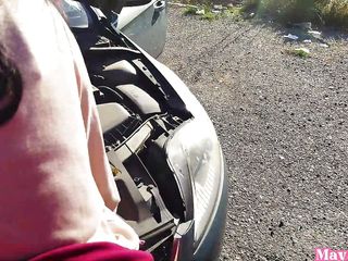 Mayay Thor X: Ajudou com reparo de carro e quase anal