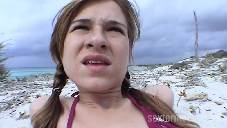 Sextermedia by Pete: Blowjob with Mermaid